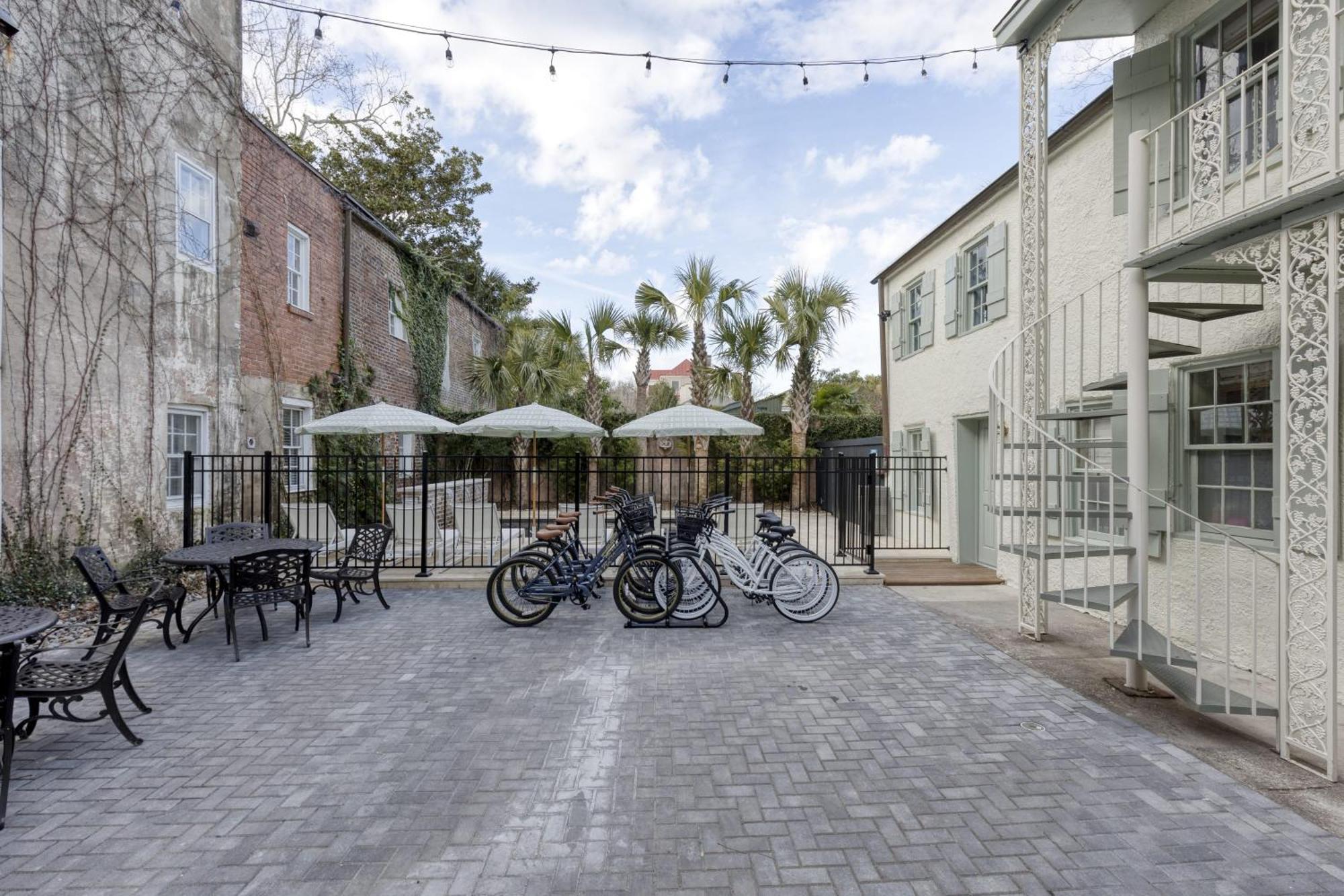 Historic B&B King Suite- Walk To King Charleston Exterior photo